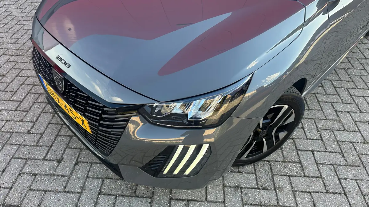 1.2 PureTech 100 Allure | Apple Carplay / Android Auto | Cruise Control | Climate Control | Draadloze Telefoonlader | Achteruitrij Camera