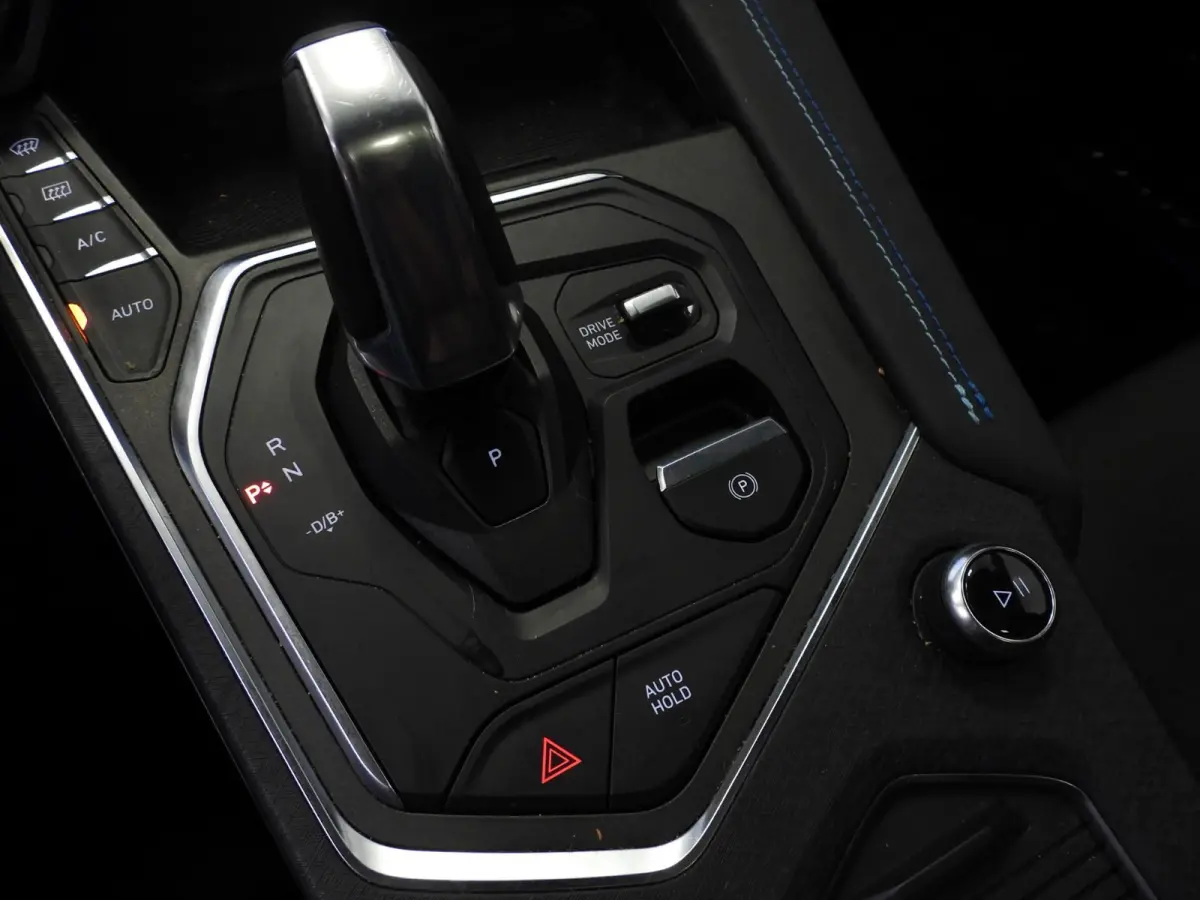 1.5 PHEV Plug-In ZWARTE HEMEL/360CAM/SCHUIFDAK/LED/20"LMV!