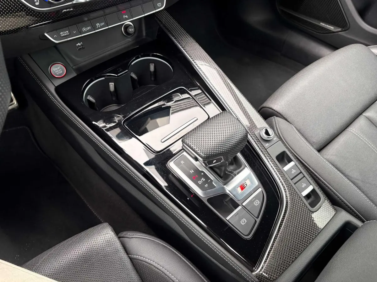 3.0 TFSI 354pk quattro | Nekverwarming | B&O Audio | Carbon | Memory | Matrix LED | Achteruitrijcamera