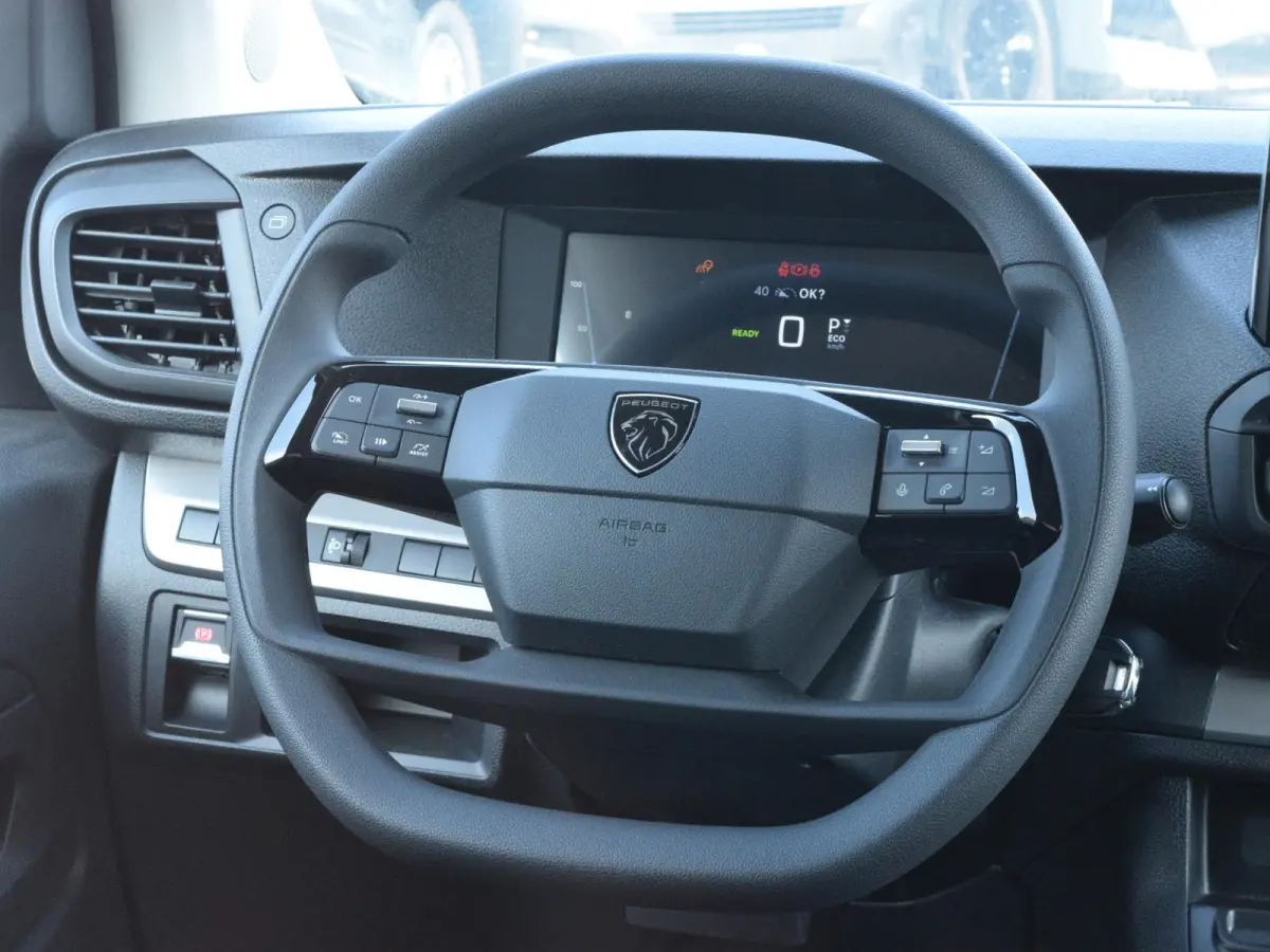 EV L2 75 kWh Surround NAV pakket | Geïsoleerde comfort scheidingswand met vaste ruit | Reservewiel | 7.9% financial lease mogelijk