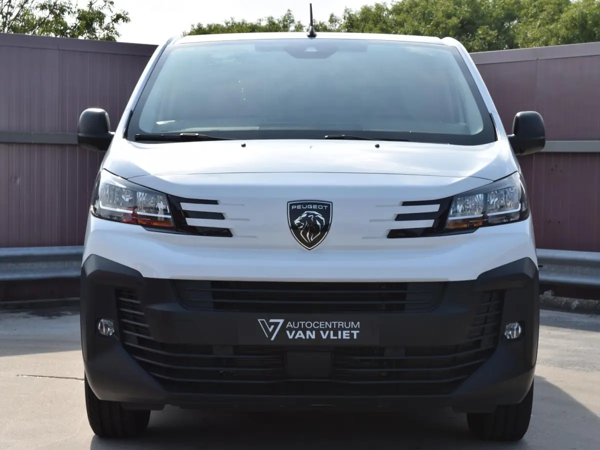 EV L2 75 kWh Surround NAV pakket | Geïsoleerde comfort scheidingswand met vaste ruit | Reservewiel | 7.9% financial lease mogelijk