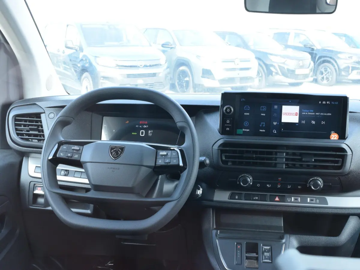 EV L2 75 kWh Surround NAV pakket | Geïsoleerde comfort scheidingswand met vaste ruit | Reservewiel | 7.9% financial lease mogelijk