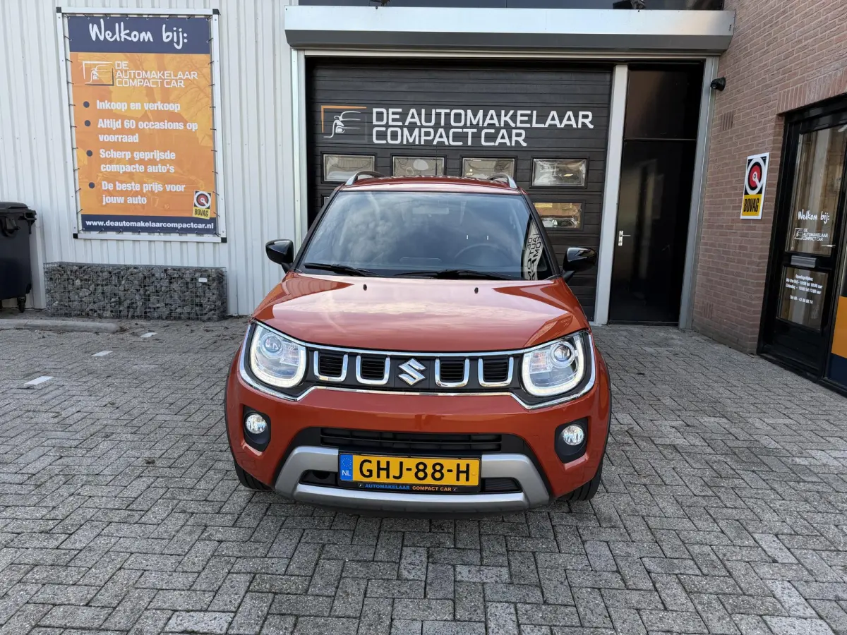 1.2 Smart Hybrid Select SLECHTS 42.658 KM | 1E EIG | NAVI | CAMERA | LMV |