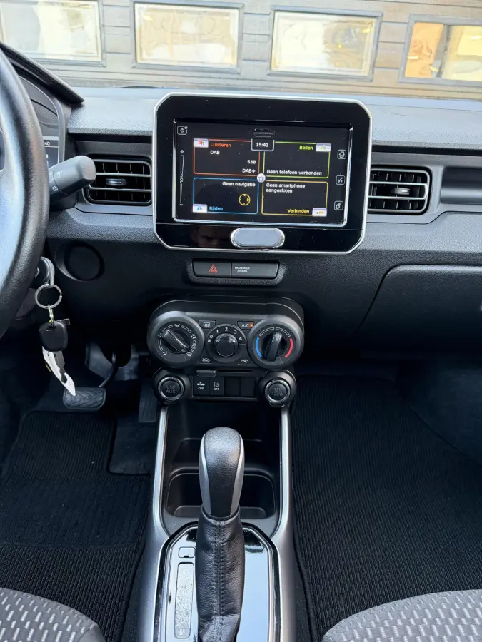 1.2 Smart Hybrid Select SLECHTS 42.658 KM | 1E EIG | NAVI | CAMERA | LMV |