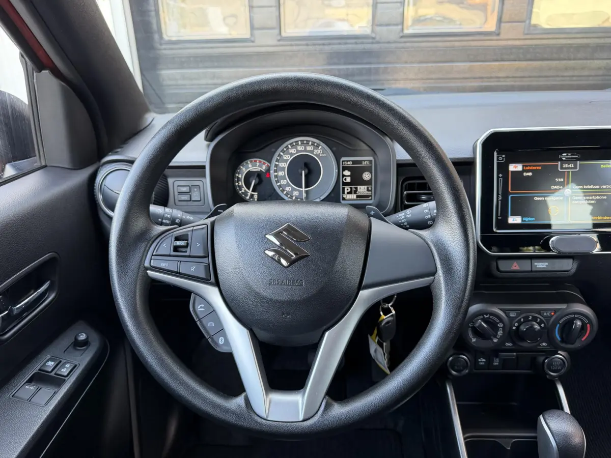 1.2 Smart Hybrid Select SLECHTS 42.658 KM | 1E EIG | NAVI | CAMERA | LMV |