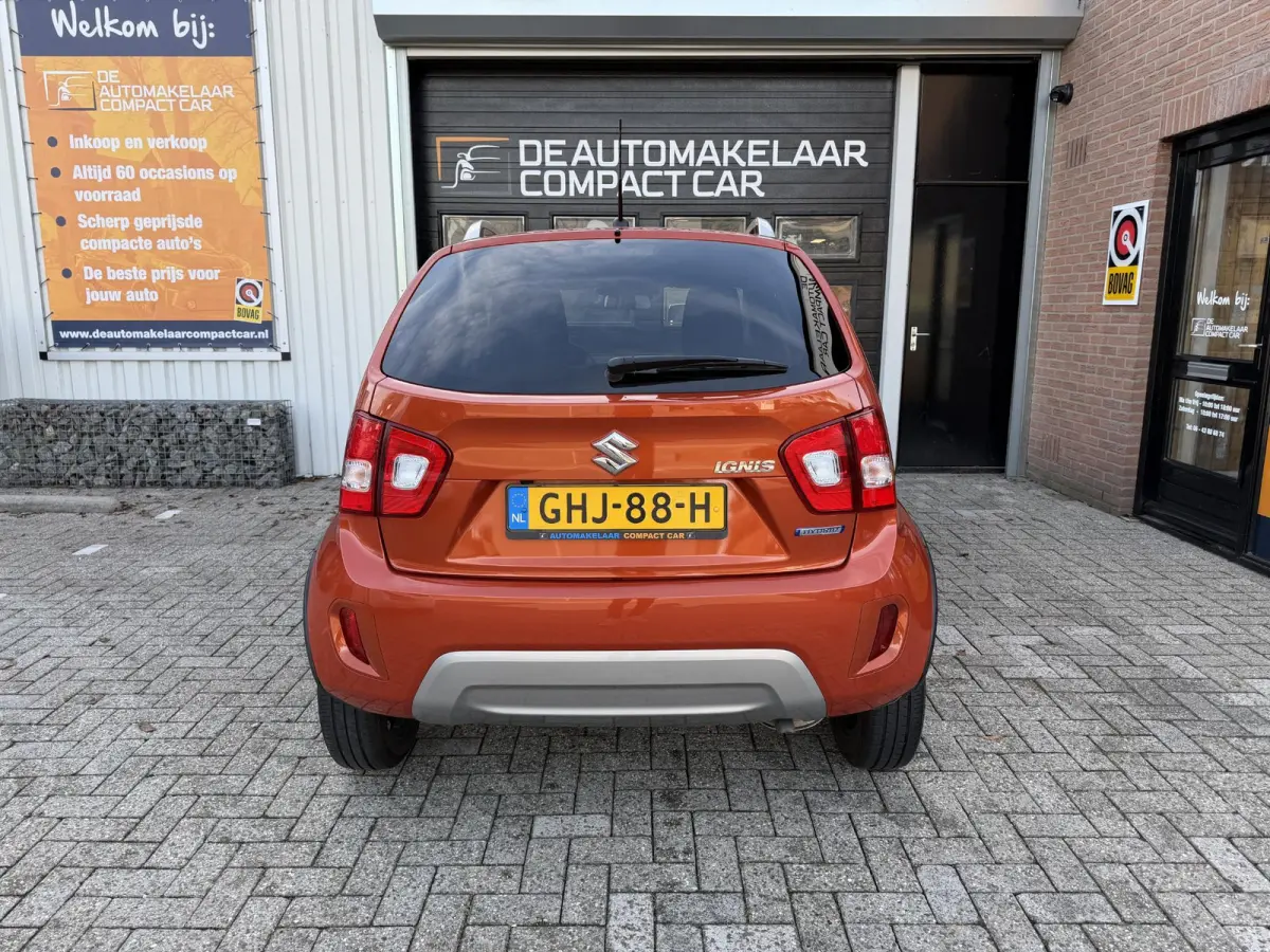 1.2 Smart Hybrid Select SLECHTS 42.658 KM | 1E EIG | NAVI | CAMERA | LMV |