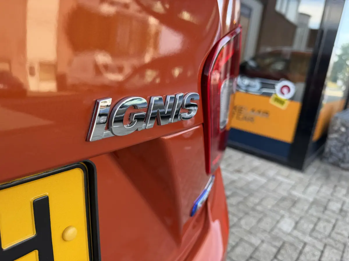 1.2 Smart Hybrid Select SLECHTS 42.658 KM | 1E EIG | NAVI | CAMERA | LMV |