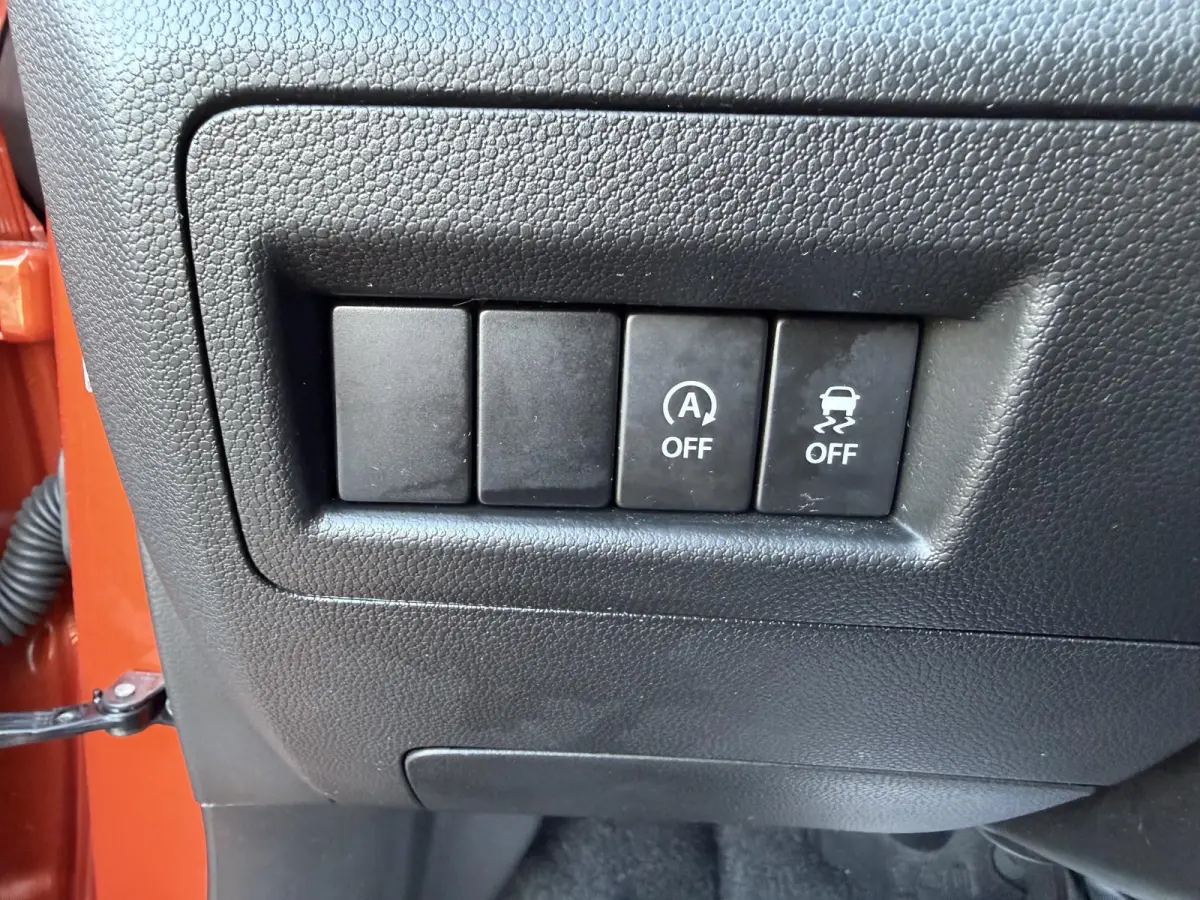 1.2 Smart Hybrid Select SLECHTS 42.658 KM | 1E EIG | NAVI | CAMERA | LMV |