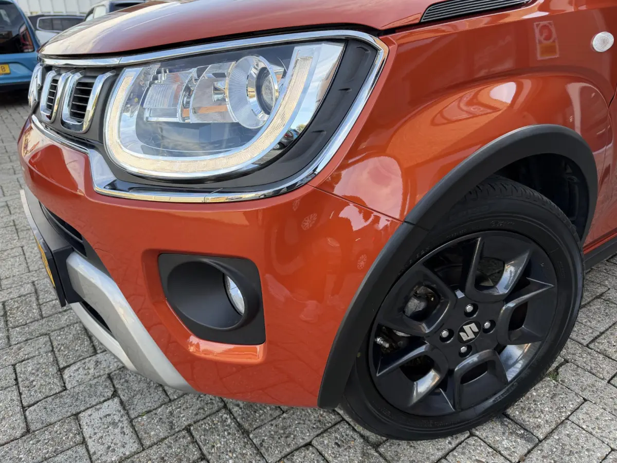 1.2 Smart Hybrid Select SLECHTS 42.658 KM | 1E EIG | NAVI | CAMERA | LMV |