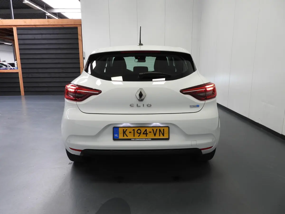 1.6 E-Tech Hybrid 140 Business Zen NAVI/CAMERA/CRUISE/LED/PDC!