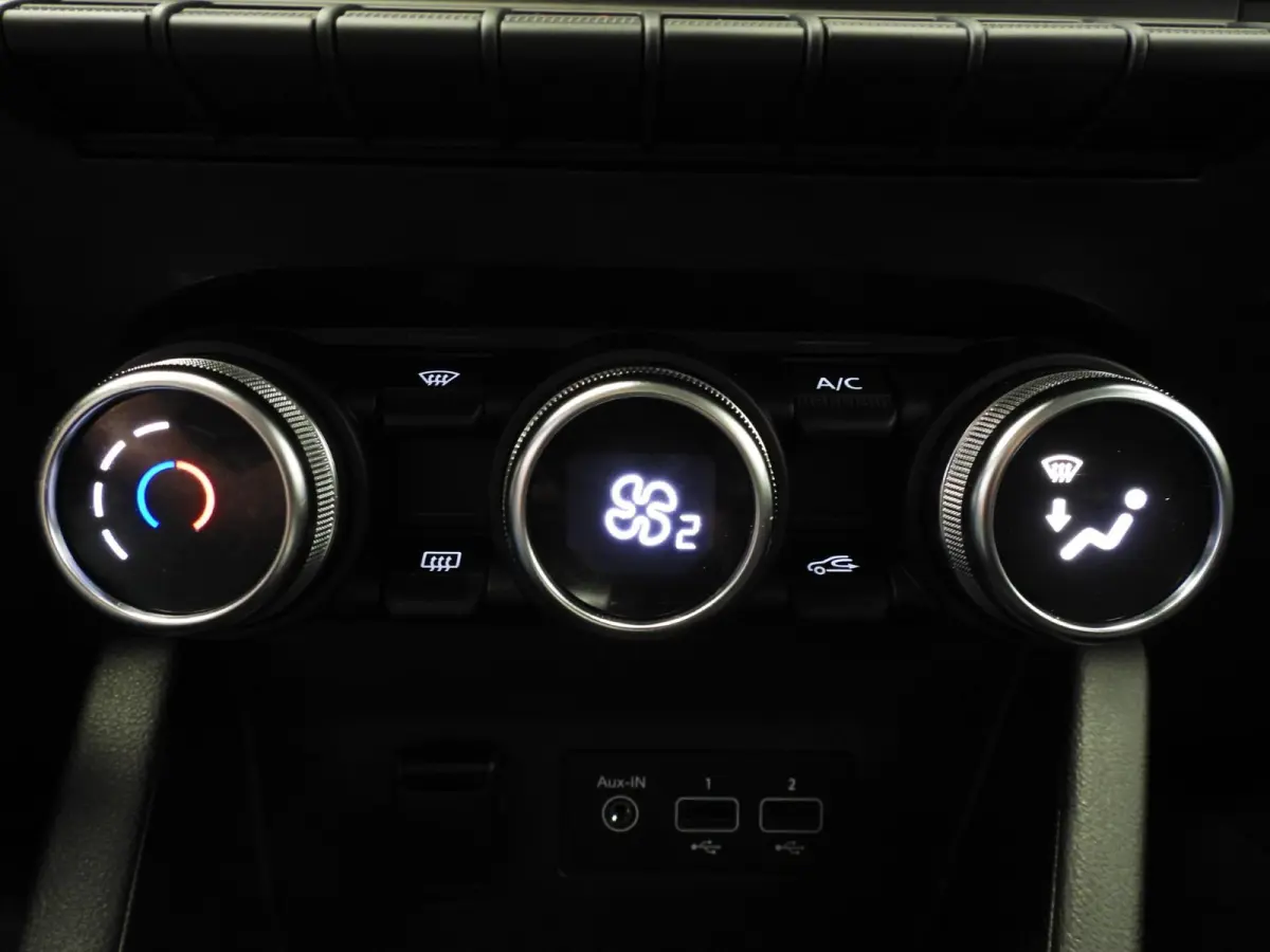 1.6 E-Tech Hybrid 140 Business Zen NAVI/CAMERA/CRUISE/LED/PDC!