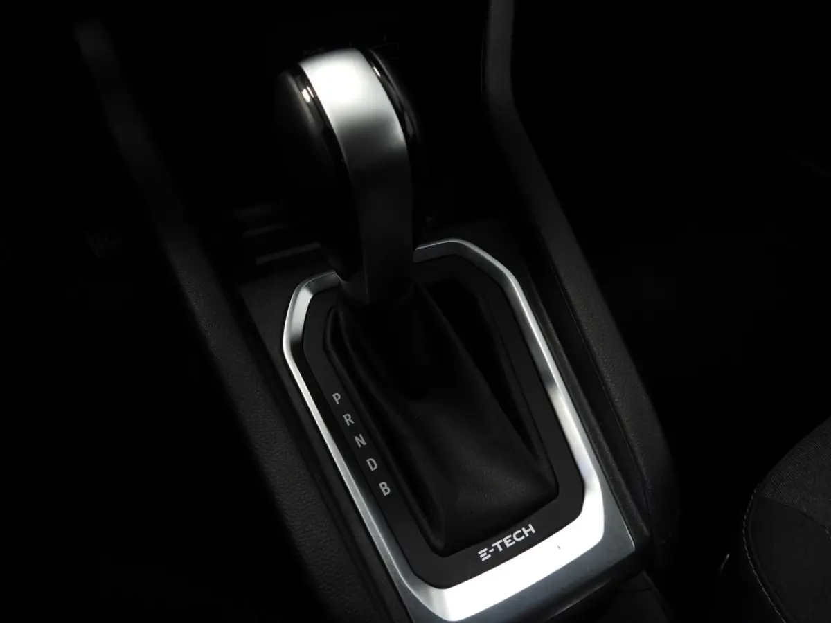 1.6 E-Tech Hybrid 140 Business Zen NAVI/CAMERA/CRUISE/LED/PDC!