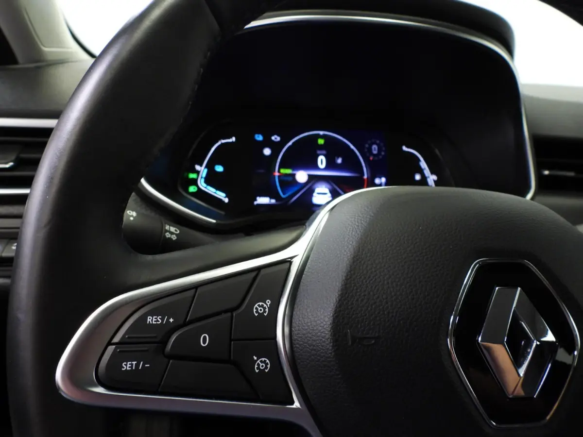 1.6 E-Tech Hybrid 140 Business Zen NAVI/CAMERA/CRUISE/LED/PDC!