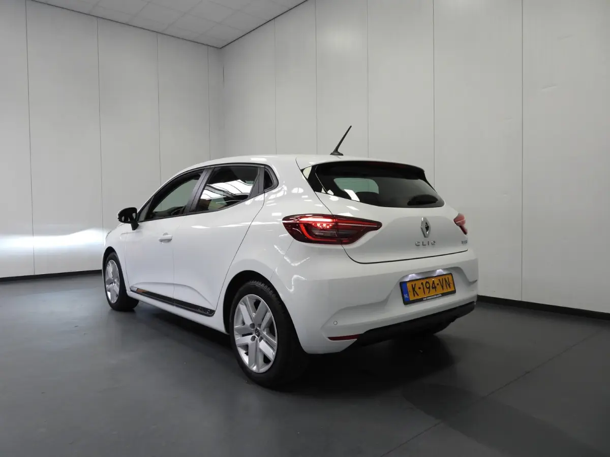 1.6 E-Tech Hybrid 140 Business Zen NAVI/CAMERA/CRUISE/LED/PDC!