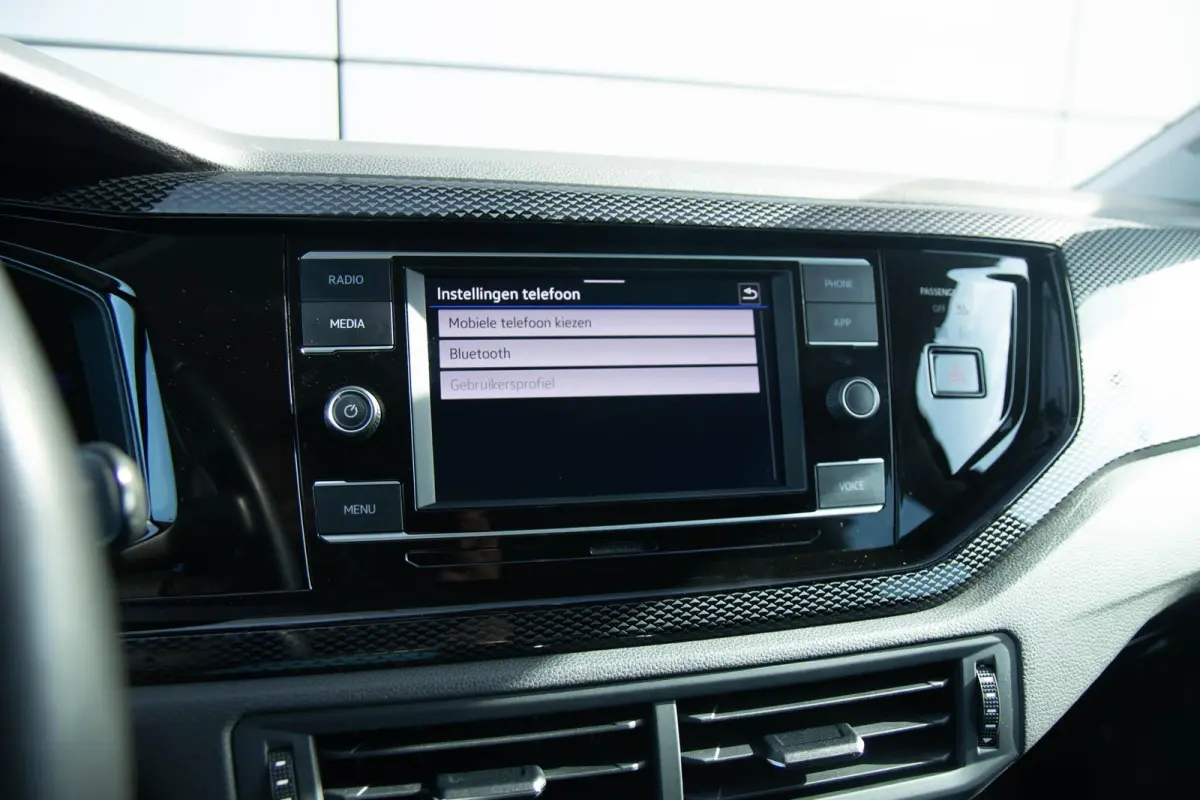 1.0 TSI 95pk Life | Parkeersensor Voor & Achter | Lichtmetalen Velgen 16" | Apple Carplay/Android Auto
