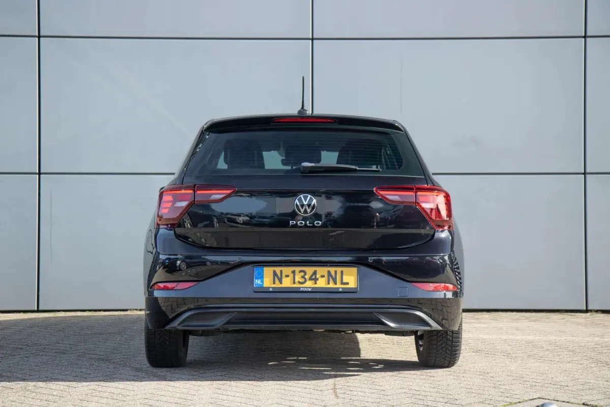 1.0 TSI 95pk Life | Parkeersensor Voor & Achter | Lichtmetalen Velgen 16" | Apple Carplay/Android Auto