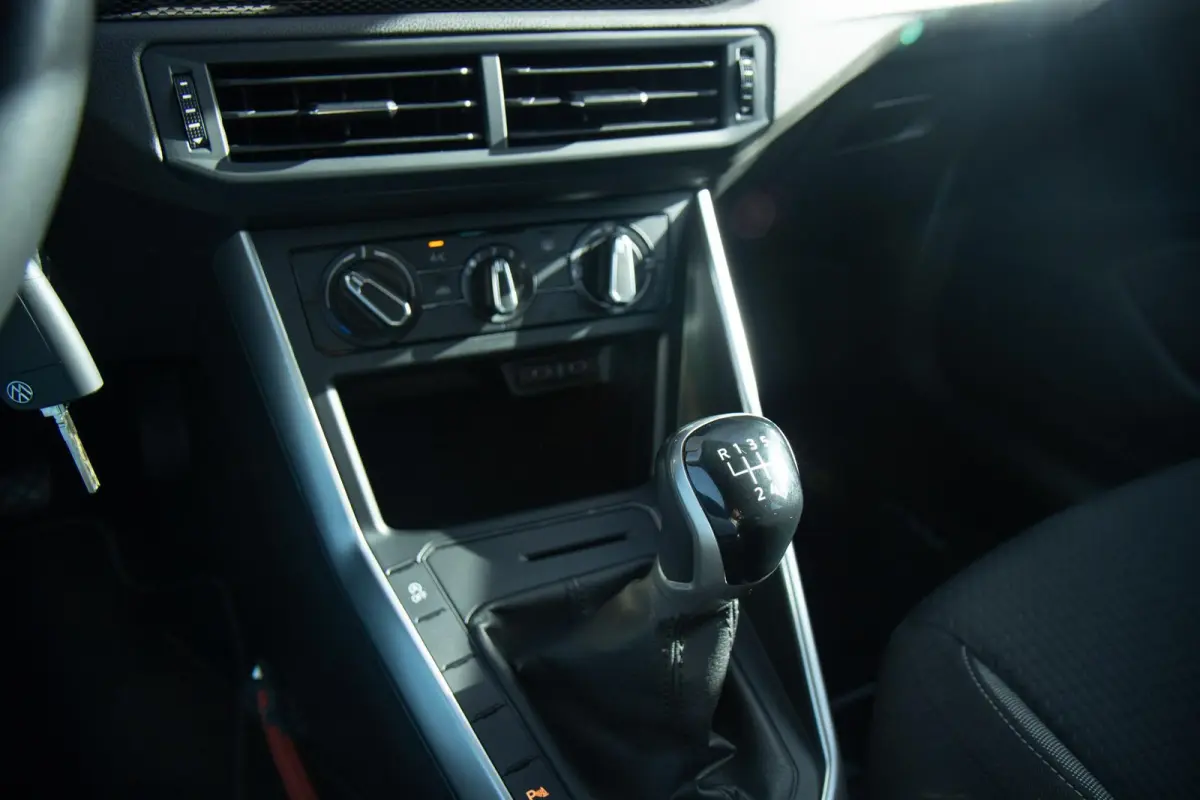 1.0 TSI 95pk Life | Parkeersensor Voor & Achter | Lichtmetalen Velgen 16" | Apple Carplay/Android Auto