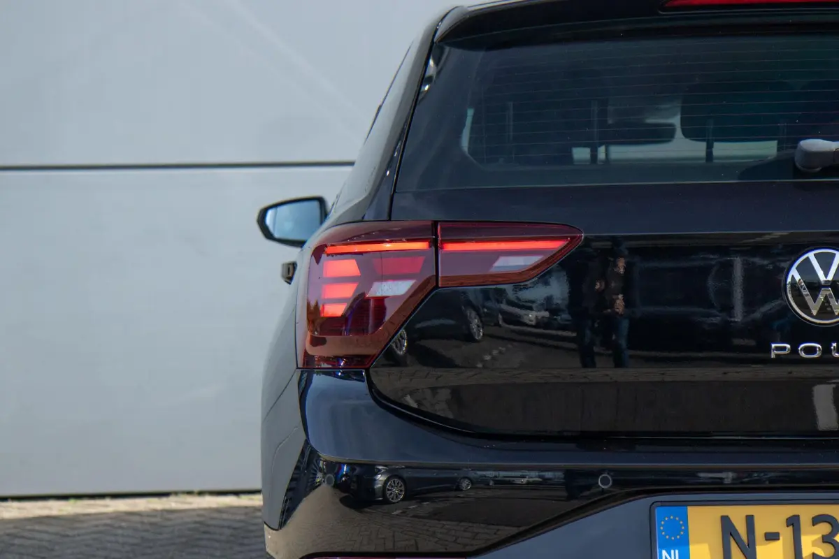 1.0 TSI 95pk Life | Parkeersensor Voor & Achter | Lichtmetalen Velgen 16" | Apple Carplay/Android Auto