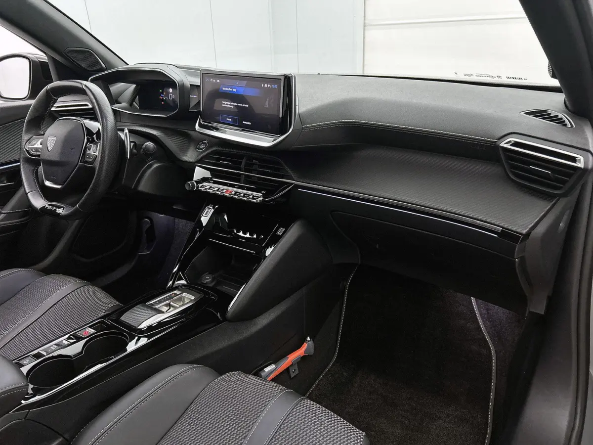 SUV GT Hybrid 145pk Automaat | Navigatie | Panoramisch schuif-kanteldak | 360° Camera | Climate Control | Adaptieve Cruise Control | Full Led koplampen | Parkeersensoren v+a | Keyless | Arm