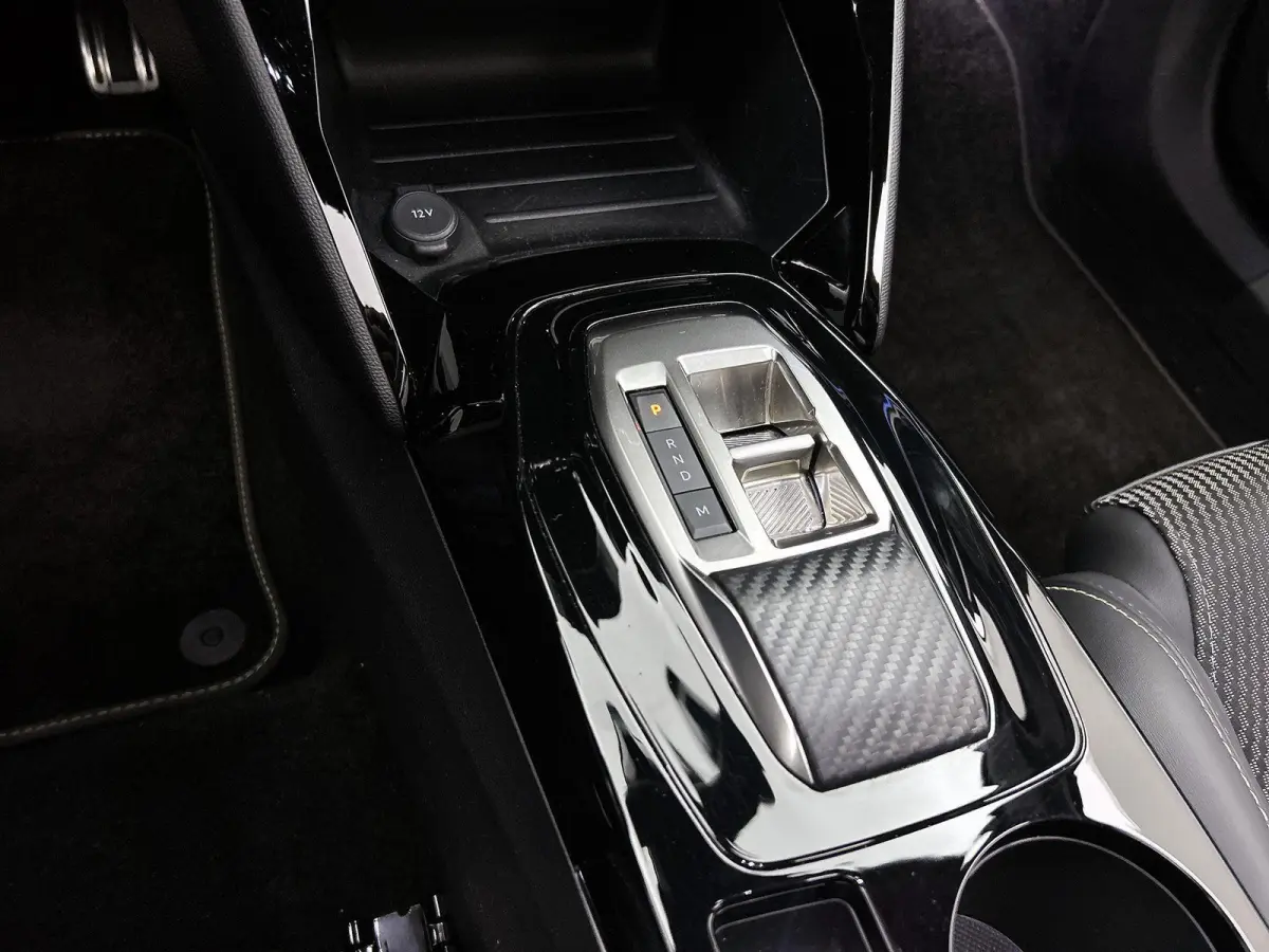 SUV GT Hybrid 145pk Automaat | Navigatie | Panoramisch schuif-kanteldak | 360° Camera | Climate Control | Adaptieve Cruise Control | Full Led koplampen | Parkeersensoren v+a | Keyless | Arm
