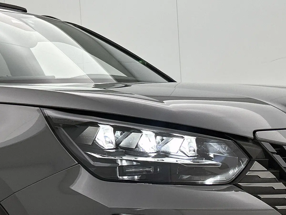 SUV GT Hybrid 145pk Automaat | Navigatie | Panoramisch schuif-kanteldak | 360° Camera | Climate Control | Adaptieve Cruise Control | Full Led koplampen | Parkeersensoren v+a | Keyless | Arm