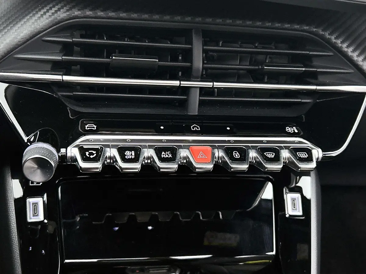 SUV GT Hybrid 145pk Automaat | Navigatie | Panoramisch schuif-kanteldak | 360° Camera | Climate Control | Adaptieve Cruise Control | Full Led koplampen | Parkeersensoren v+a | Keyless | Arm