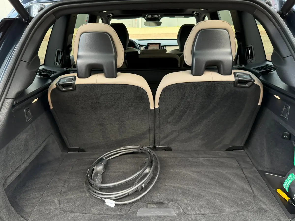 2.0 T8 Plug-in hybrid AWD Ultra Bright l ACC l Panoramadak l Harman/Kardon