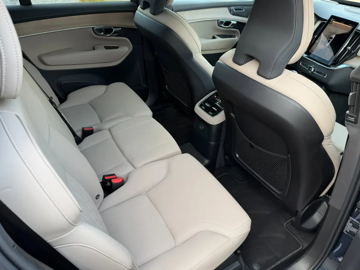 2.0 T8 Plug-in hybrid AWD Ultra Bright l ACC l Panoramadak l Harman/Kardon