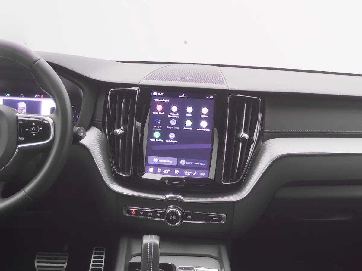 2.0 T6 Plug-in hybrid AWD Plus Dark Long Range | PANO | 360° | ADAPTIVE | H&K | STOELVENT. | STOEL- EN STUURVERW. | TREKHAAK