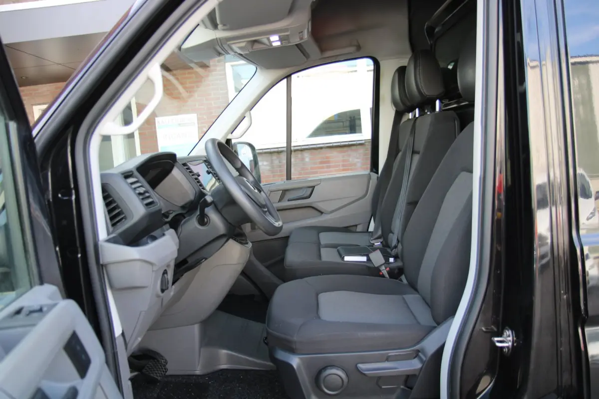 35 2.0 TDI L3H3 177PK Automaat / Camera / App Connect / 3 zits