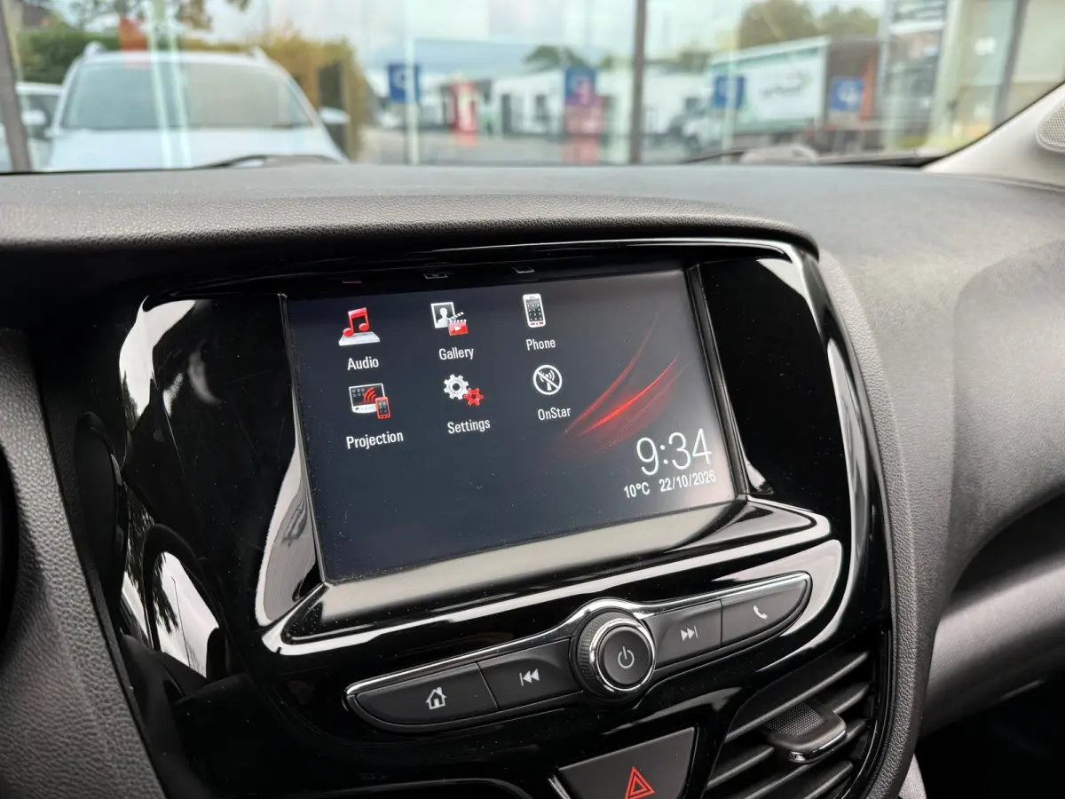 1.0 Online Edition - Airco - Parkeerhulp - Media Apple/Android - Org.NL