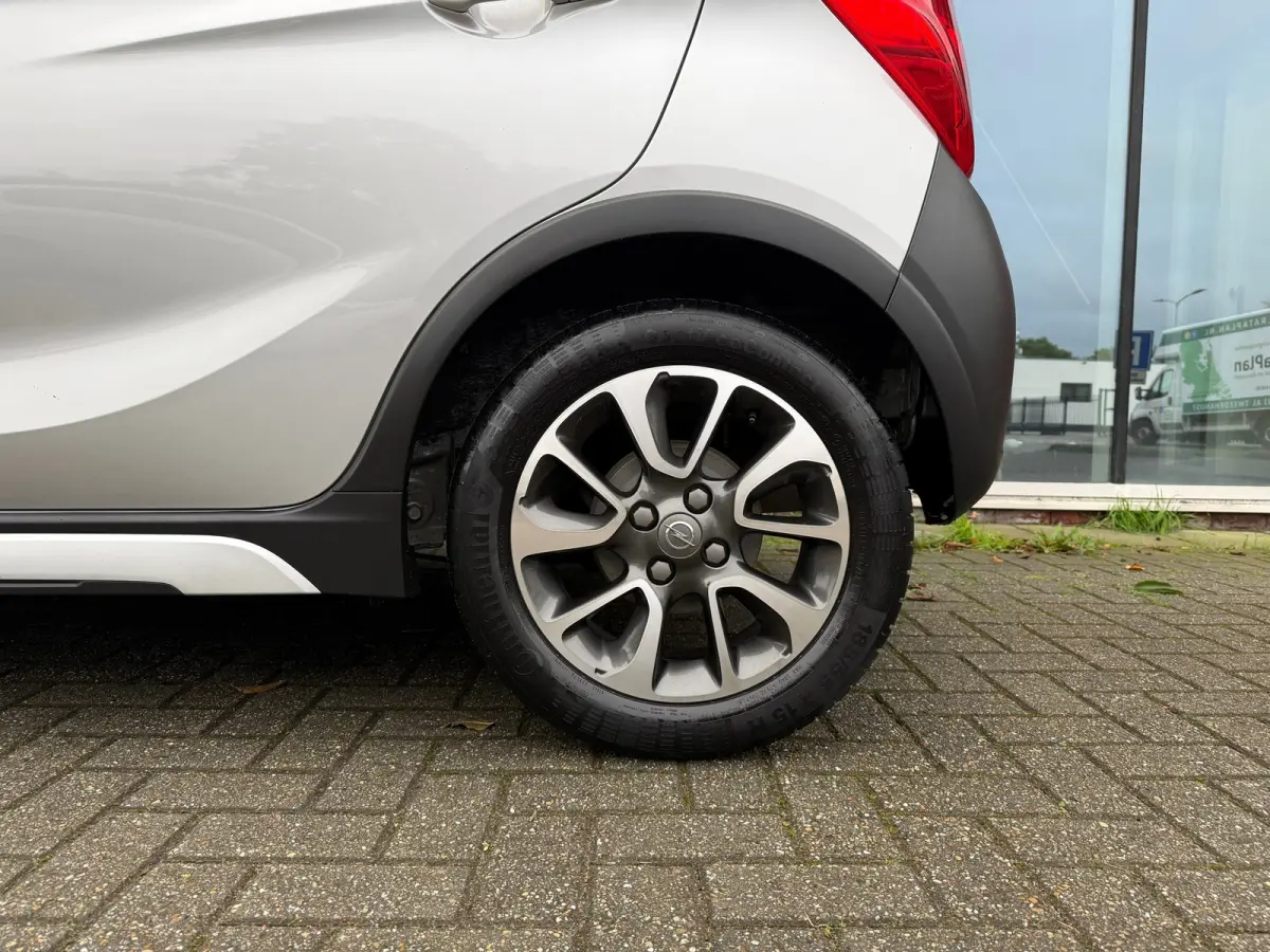 1.0 Online Edition - Airco - Parkeerhulp - Media Apple/Android - Org.NL