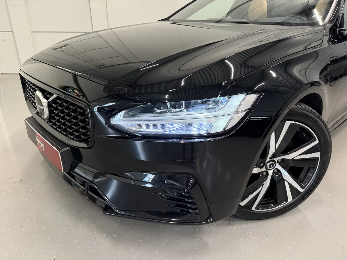 T8 AWD Ultimate Dark Long Range 455PK PANO/B&W/TREKHAAK/NAPPA-LEER/VENTILATIE+MASSAGE/GOOGLE/HEAD-UP/360CAMERA/19"/CRYSTAL-POOK/ACC/PILOT-ASSIST/EL.A.KLEP/BLACK-OPTIC/NET GROTE OH BEURT GEHA