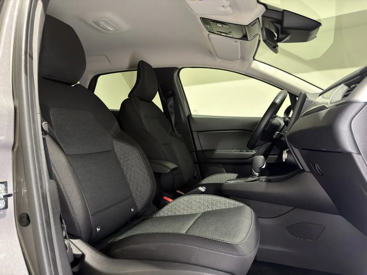 1.6 E-Tech Hybrid 145 Intens | Keyless | Apple CarPlay - Android Auto | LMV 17"