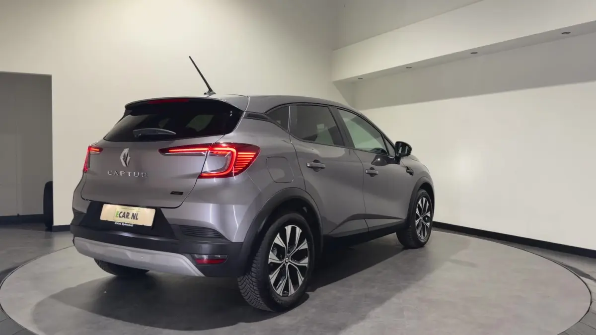 1.6 E-Tech Hybrid 145 Intens | Keyless | Apple CarPlay - Android Auto | LMV 17"