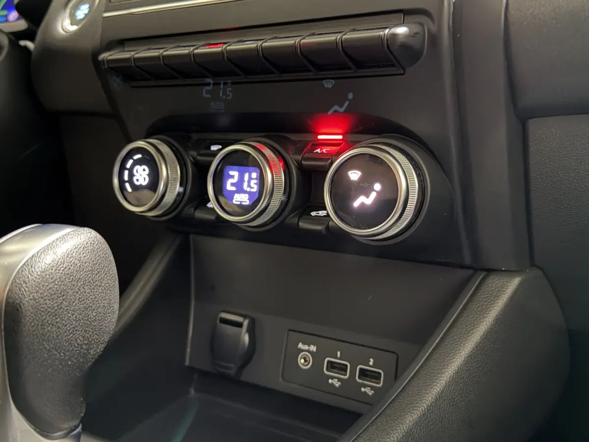1.6 E-Tech Hybrid 145 Intens | Keyless | Apple CarPlay - Android Auto | LMV 17"