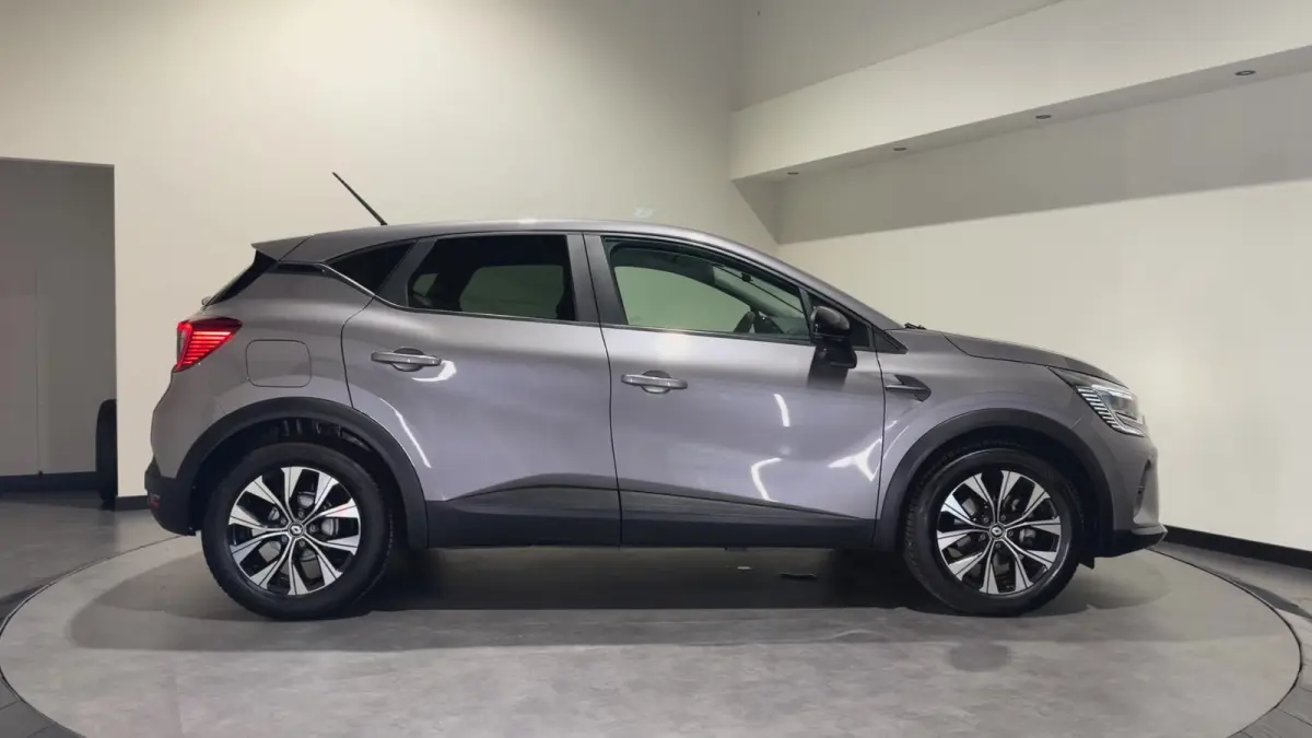 1.6 E-Tech Hybrid 145 Intens | Keyless | Apple CarPlay - Android Auto | LMV 17"