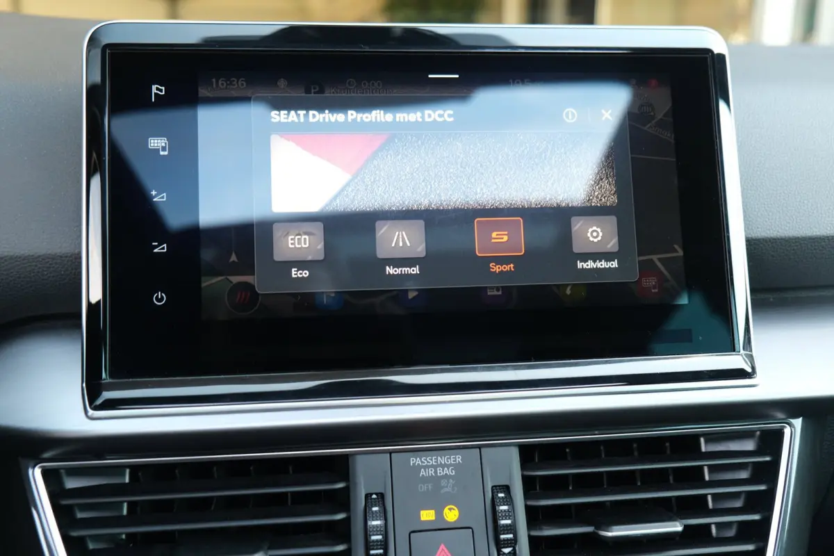 1.4 TSI e-Hybrid PHEV FR 245PK Pano Trekhaak Cam Elek Achterklep Memory Stoel ACC