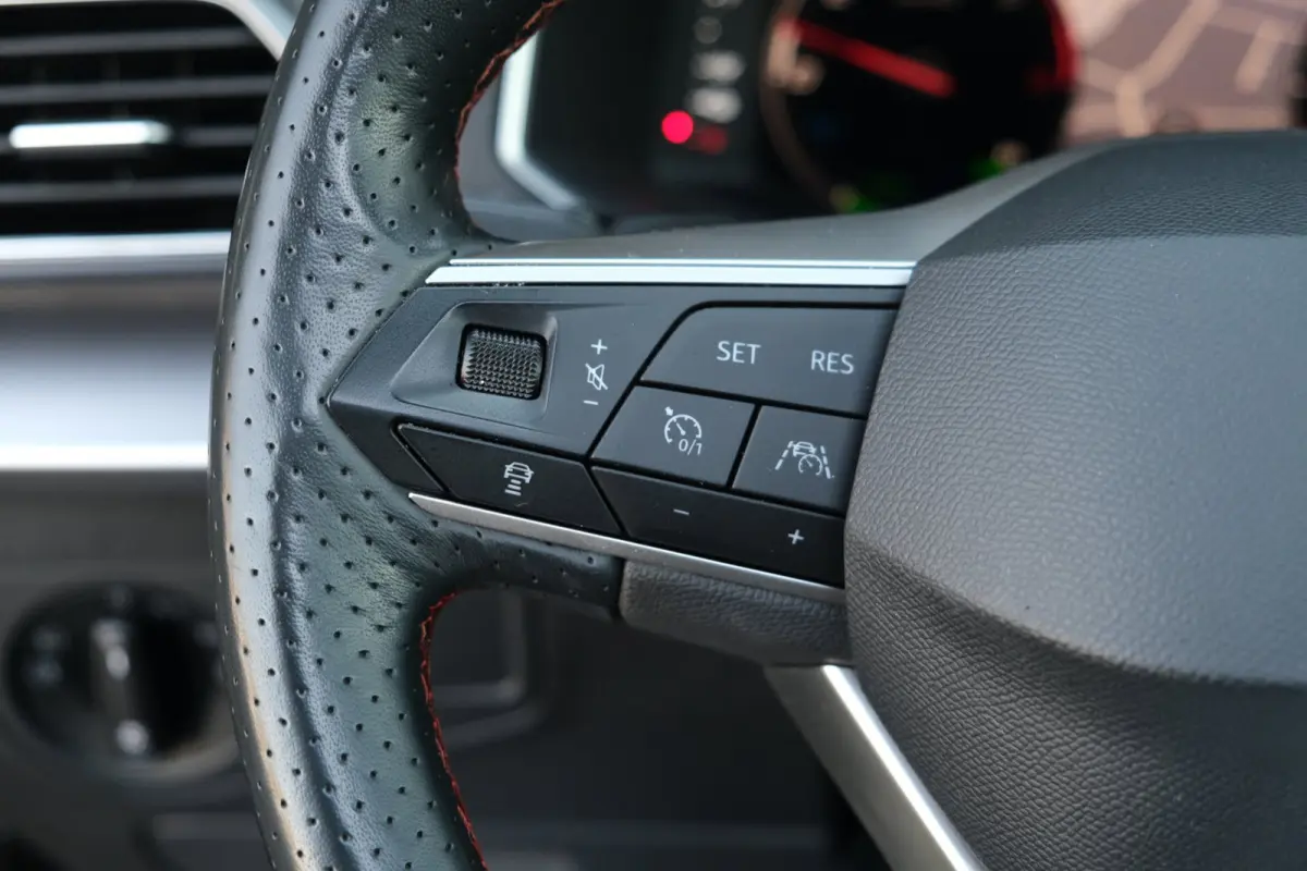 1.4 TSI e-Hybrid PHEV FR 245PK Pano Trekhaak Cam Elek Achterklep Memory Stoel ACC