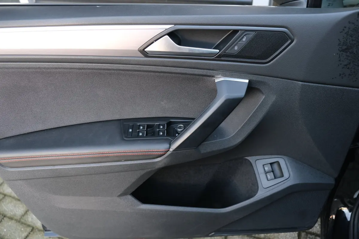 1.4 TSI e-Hybrid PHEV FR 245PK Pano Trekhaak Cam Elek Achterklep Memory Stoel ACC