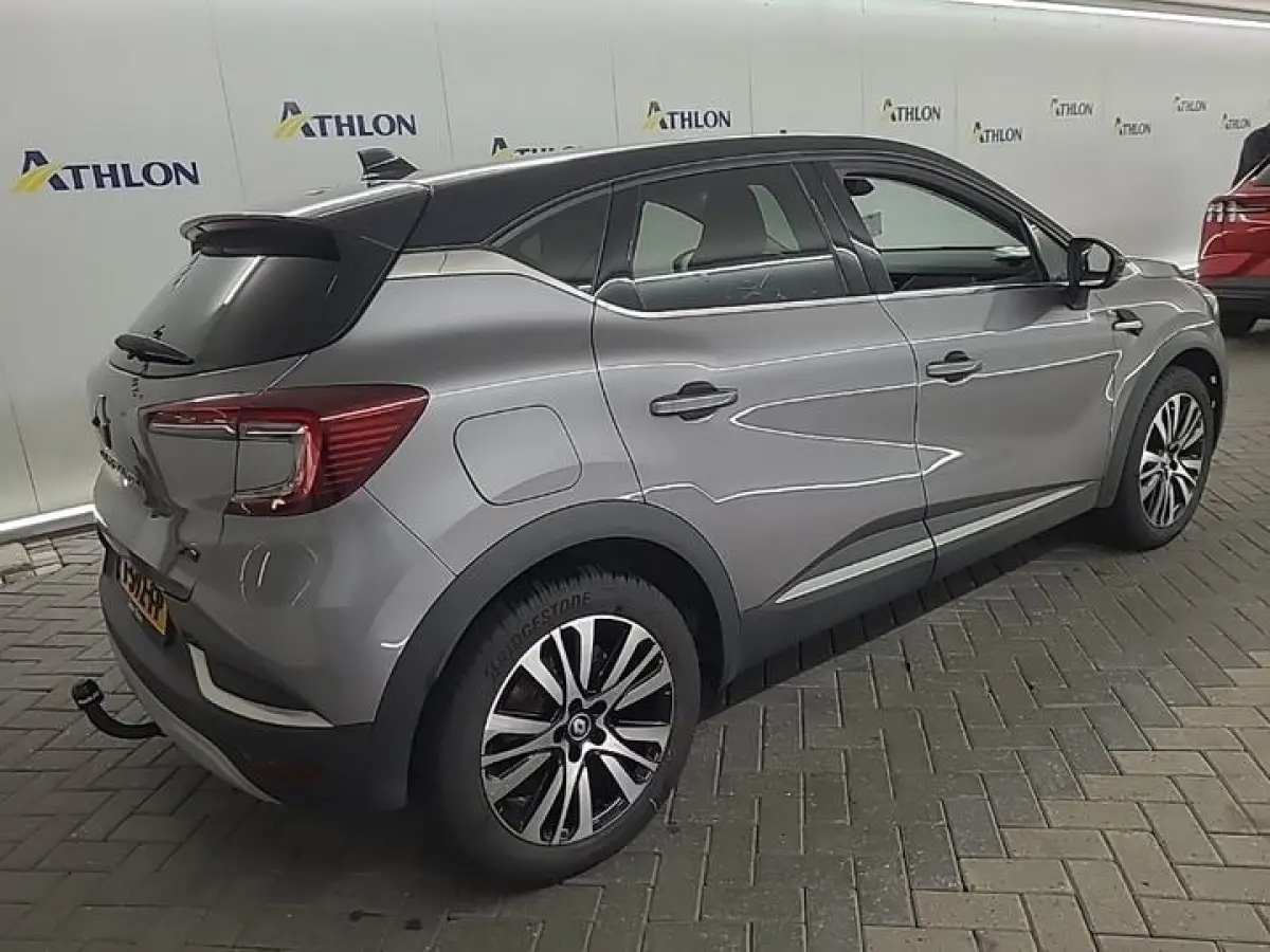 1.6 E-TECH PHEV 160 ICONIC I TREKHAAK I SCHUIF/KANTELDAK I LEDEREN BEKLEDING I STUUR/STOELVERWARMING