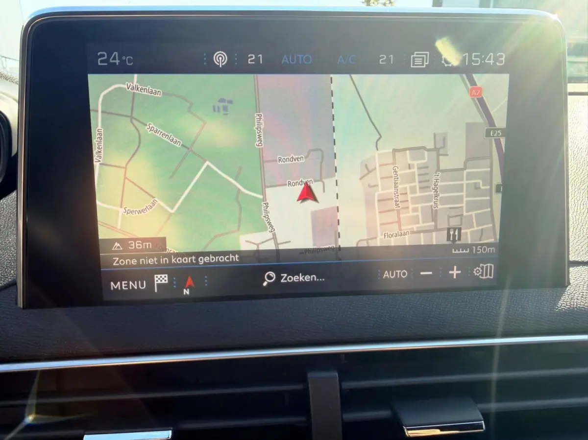 1.2 PureTech GT Line | Automaat | Trekhaak | Camera | Navi | Carplay