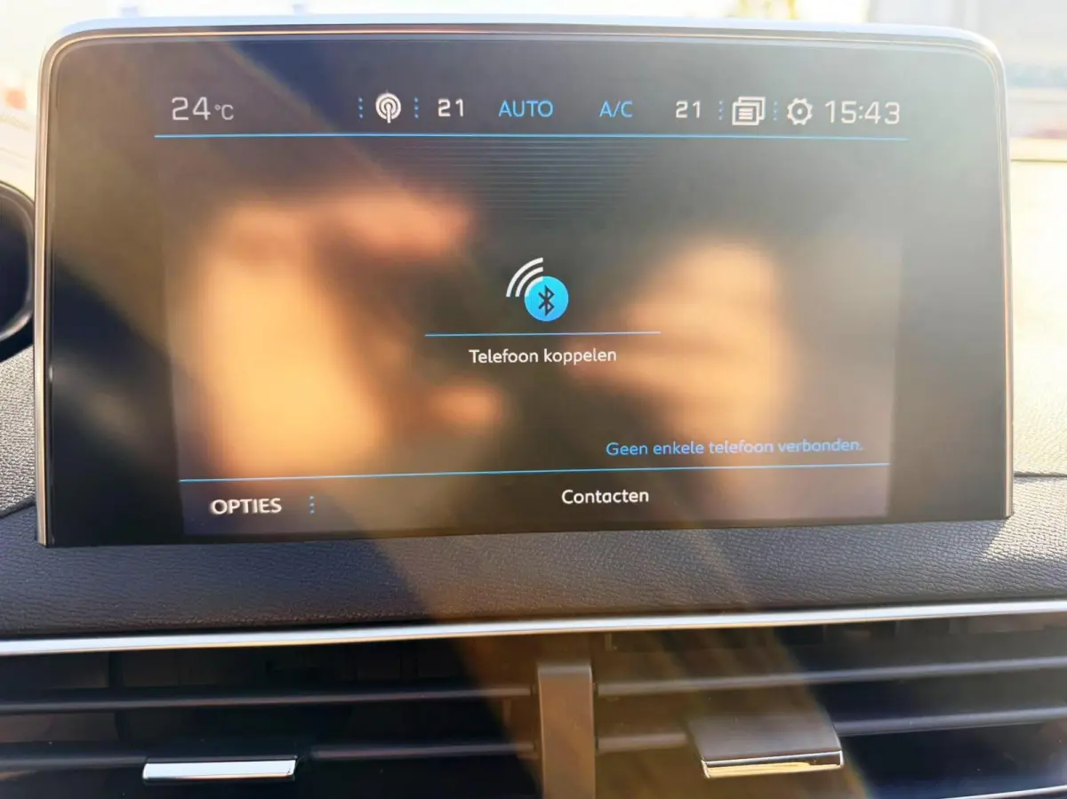 1.2 PureTech GT Line | Automaat | Trekhaak | Camera | Navi | Carplay