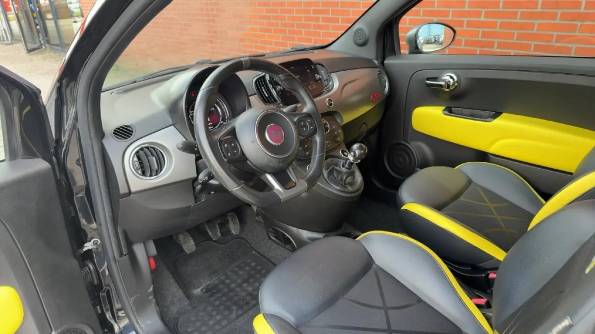 0.9 TwinAir Turbo Sport 105PK 105PK Sportinterieur Half Leder