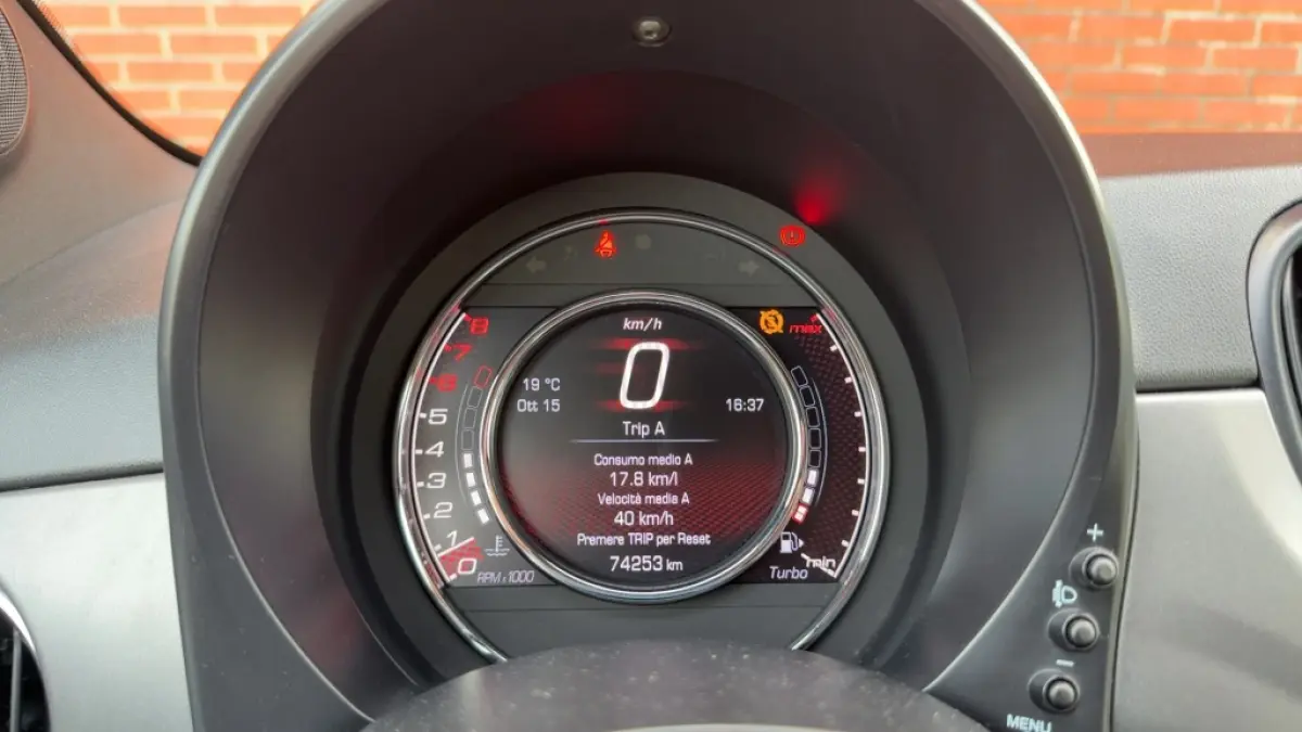 0.9 TwinAir Turbo Sport 105PK 105PK Sportinterieur Half Leder
