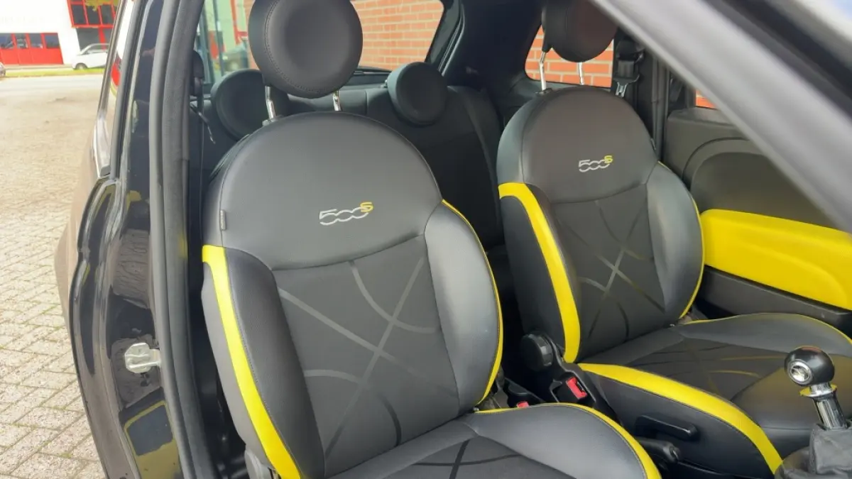 0.9 TwinAir Turbo Sport 105PK 105PK Sportinterieur Half Leder