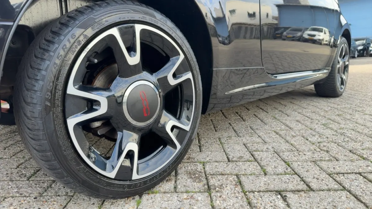 0.9 TwinAir Turbo Sport 105PK 105PK Sportinterieur Half Leder
