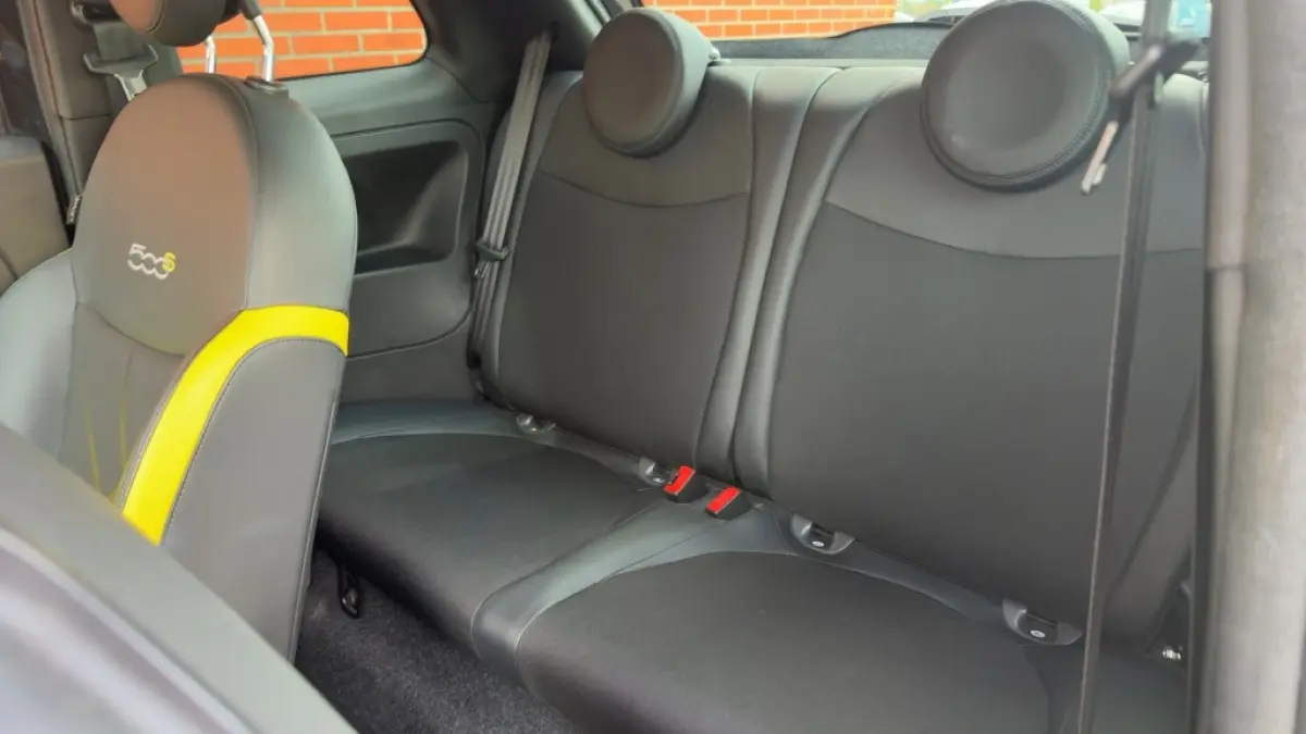 0.9 TwinAir Turbo Sport 105PK 105PK Sportinterieur Half Leder