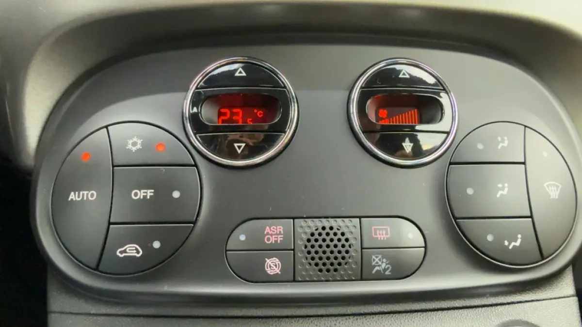 0.9 TwinAir Turbo Sport 105PK 105PK Sportinterieur Half Leder