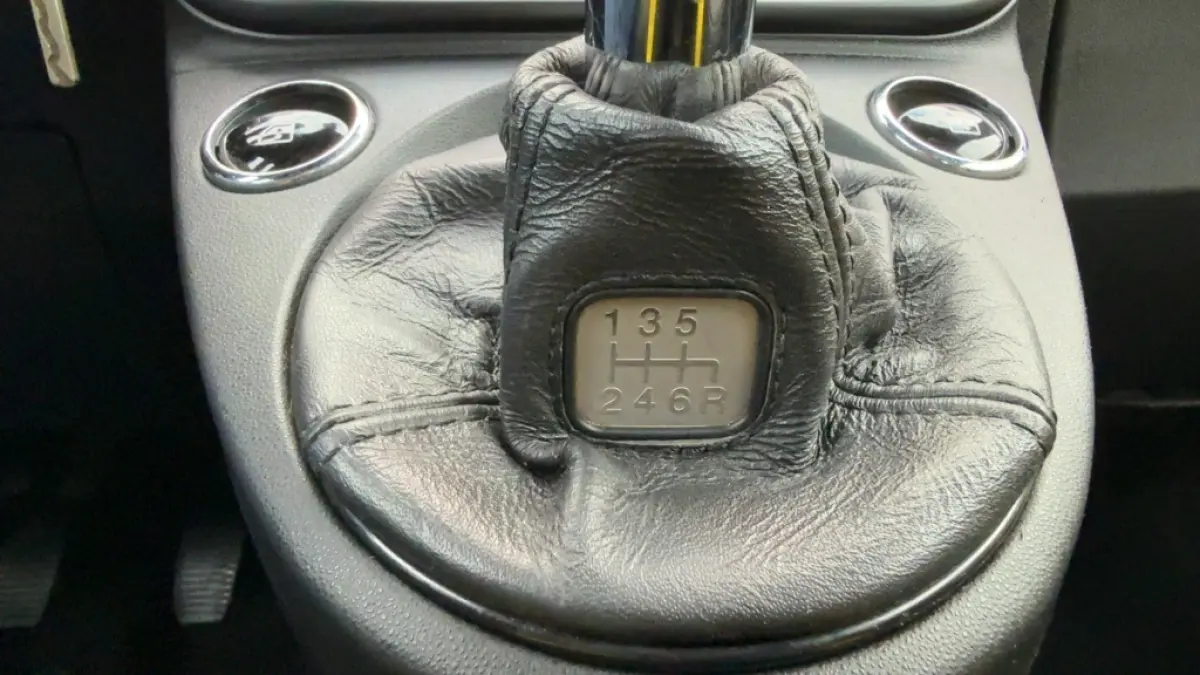 0.9 TwinAir Turbo Sport 105PK 105PK Sportinterieur Half Leder